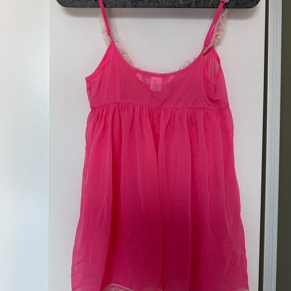 Victoria Secret’s Sheer Babydoll/Flowy Top with Trim - XS Salmon - Picture 2 of 3